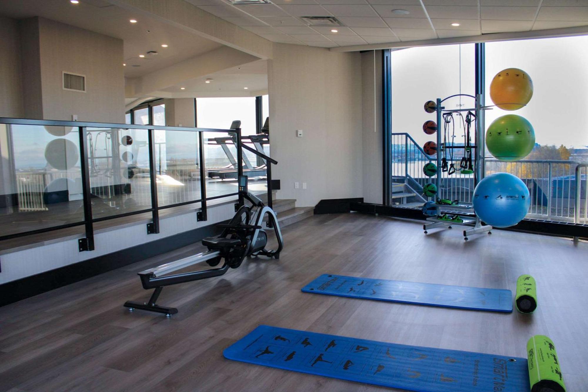 Hotel Radisson Blu Vancouver Airport & Marina 4*