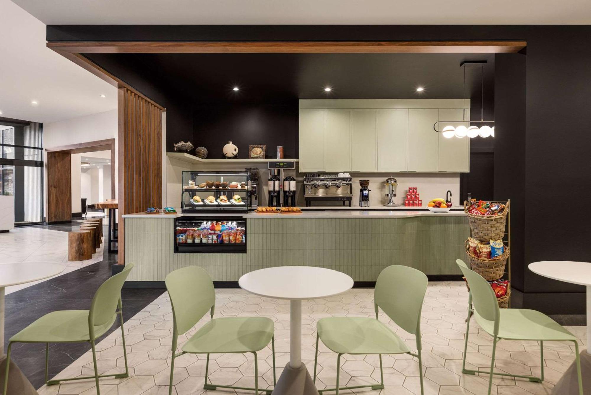 Radisson Blu Vancouver Airport & Marina 4* Richmond